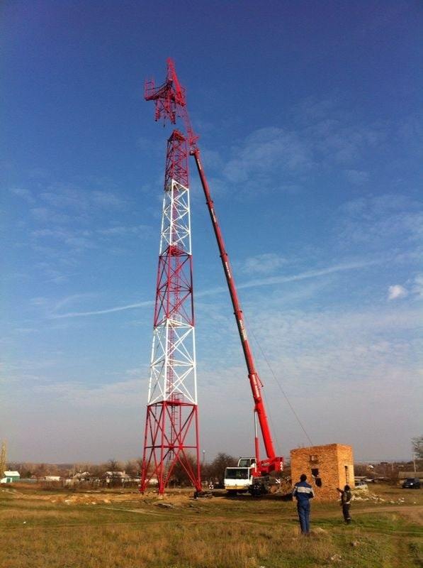 фото монтаж башни сотовой связи автокраном